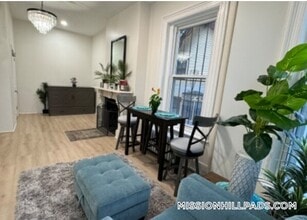 4 Montrose St in Boston, MA - Building Photo - Building Photo