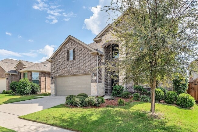 1012 Summer Ln in McKinney, TX - Foto de edificio - Building Photo