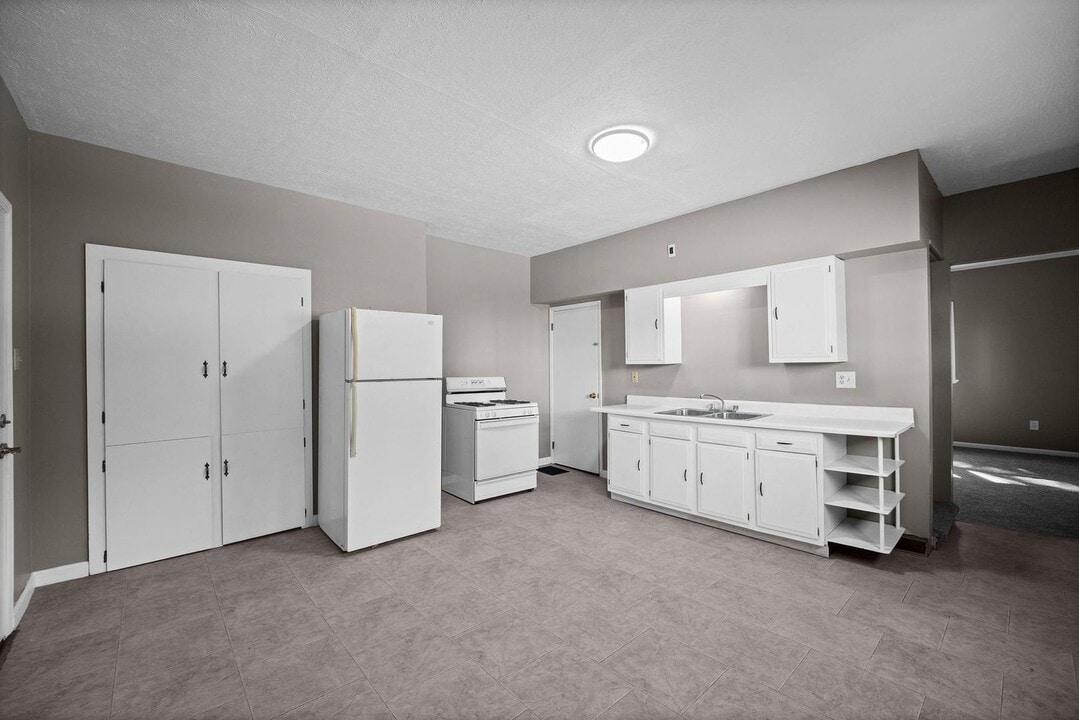 120 15th St in Beaver Falls, PA - Building Photo