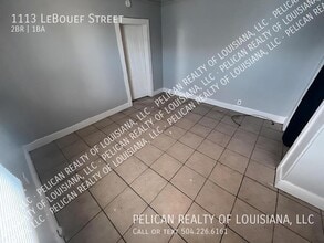 1113 Leboeuf St in New Orleans, LA - Building Photo - Building Photo
