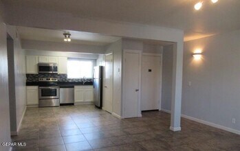 4141 Westcity Ct in El Paso, TX - Building Photo - Building Photo