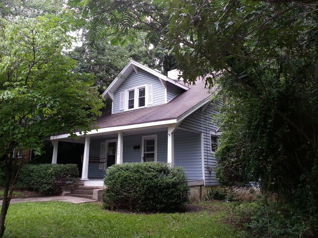 1206 W Florida St in Greensboro, NC - Building Photo - Building Photo