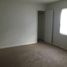 Great Location - 3 Bedrooms in Indianapolis, IN - Building Photo - Building Photo