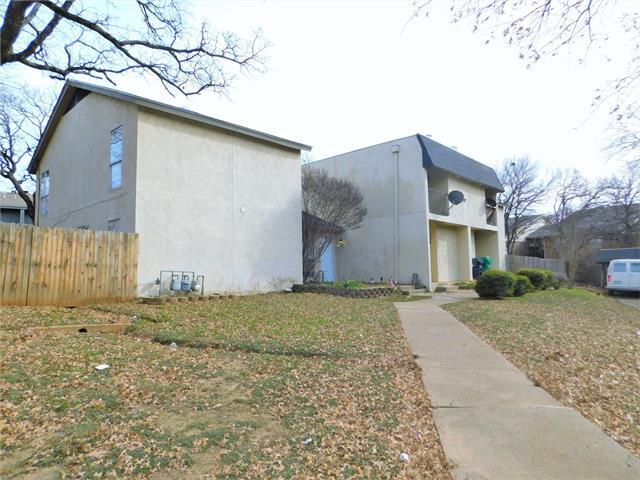 1911 Kingswood Ct