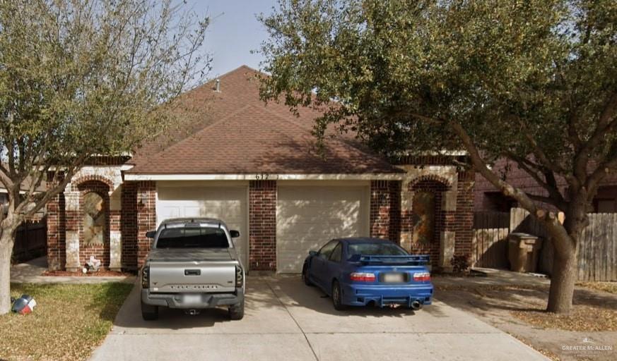 612 Jade St in Edinburg, TX - Building Photo