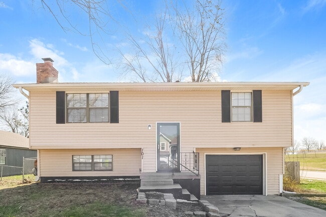 property at 101 E Pacific Dr