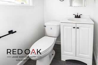 851 S Kenmore Ave in Los Angeles, CA - Building Photo - Building Photo