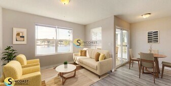 9236 Western Way, Unit 4 in Jacksonville, FL - Building Photo