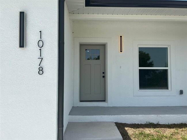 10178 Tramore Ave in Englewood, FL - Building Photo - Building Photo