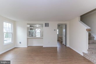 310 Sedgwick Ct in Stafford, VA - Building Photo - Building Photo