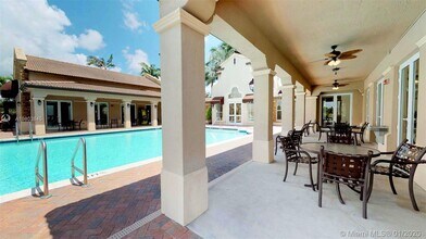 3380 NE 9th St-Unit -204 in Homestead, FL - Building Photo - Building Photo