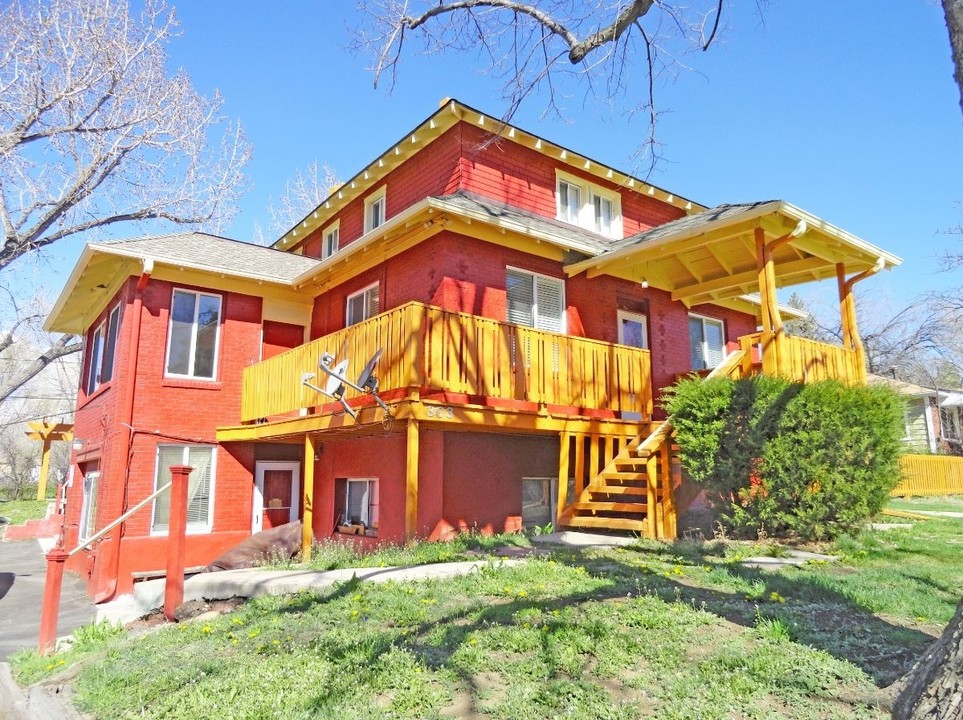 Barnum Park in Denver, CO - Building Photo