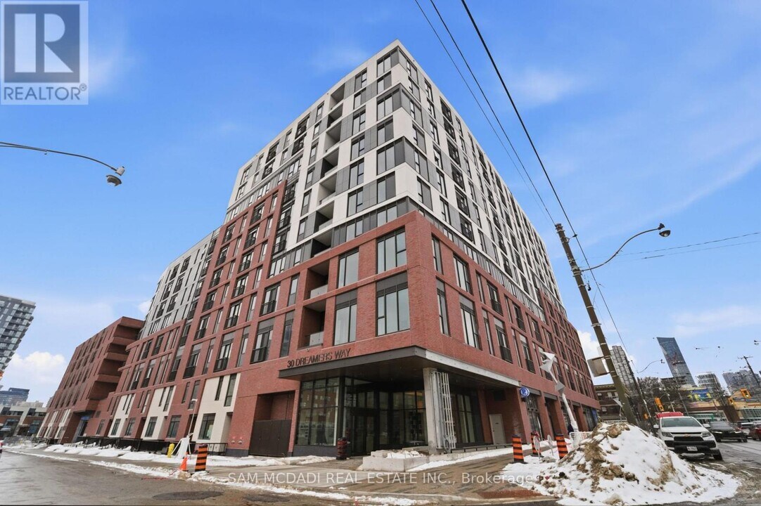 30 Dreamers Wy in Toronto, ON - Building Photo