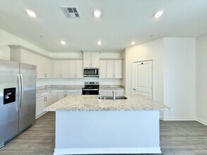 80425 Enclave Ct in Indio, CA - Building Photo - Building Photo