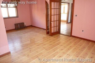 569 Main St in Medford, MA - Building Photo