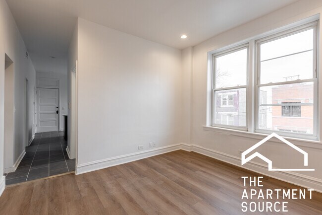 2350 W Charleston St in Chicago, IL - Building Photo - Building Photo