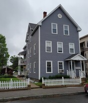 32 Hevey St, Unit Second Floor Apartments