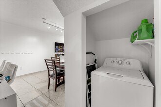 12015 SW 14th St in Miami, FL - Building Photo - Building Photo