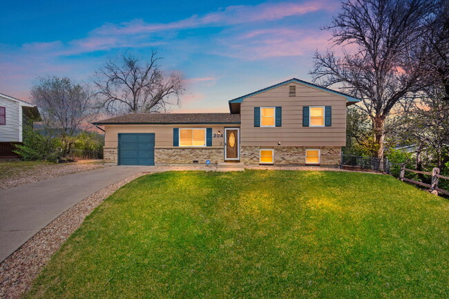 property at 204 Cielo Vista St