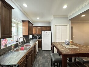 6424 N Magnolia Ave, Unit 1 in Chicago, IL - Building Photo - Building Photo