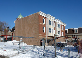 400-402 Blue Hill Ave in Boston, MA - Foto de edificio - Building Photo