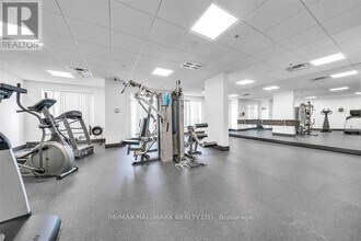 3 Ellesmere St in Richmond Hill, ON - Building Photo - Building Photo