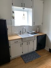 1335 39th Street, Unit 1335 39th in Des Moines, IA - Building Photo - Building Photo