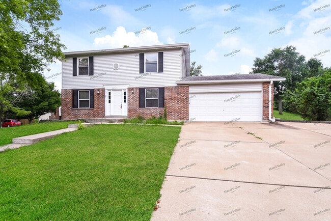 1036 Treeline Ct in Ballwin, MO - Building Photo - Building Photo