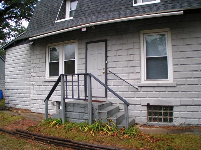 2233 Buchanan Ave SW, Unit 2 in Grand Rapids, MI - Foto de edificio