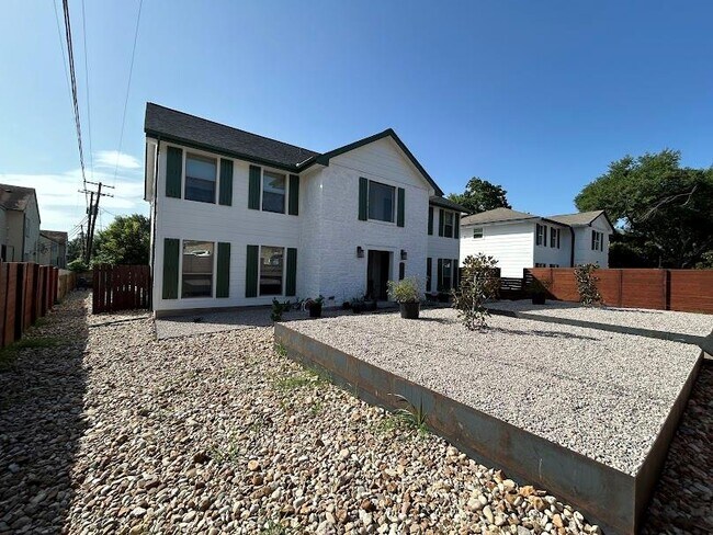 property at 3413 Willowrun Dr