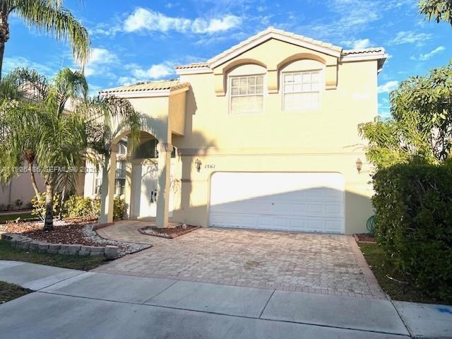 1561 NW 159th Ave, Unit 2 in Pembroke Pines, FL - Building Photo - Building Photo