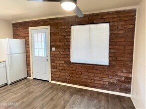 1006 S Dorsey Ln, Unit 15 in Tempe, AZ - Building Photo - Building Photo