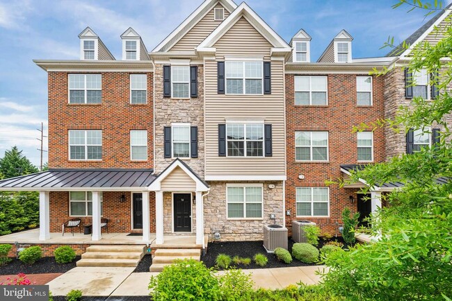 property at 712 Pony Ln