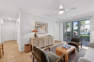 Bell Avalon Park in Orlando, FL - Building Photo - Building Photo