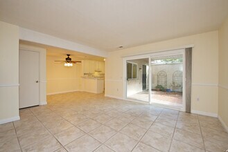 1432 Caminito Septimo in Encinitas, CA - Building Photo - Building Photo