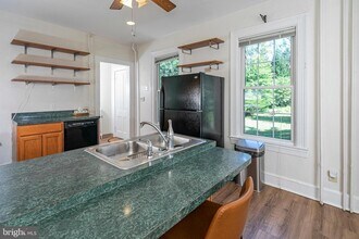 10 Preservation Pl in Princeton, NJ - Building Photo - Building Photo