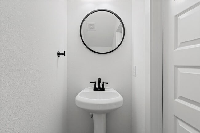 property at 2213 Lee St