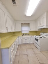 700 Barksdale St in Pensacola, FL - Building Photo - Building Photo