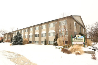 The Avenue Apartments in East Lansing, MI - Building Photo - Building Photo