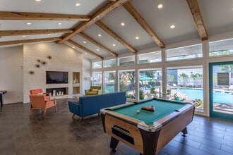 Meadow Creek Apartments in Garland, TX - Foto de edificio - Interior Photo