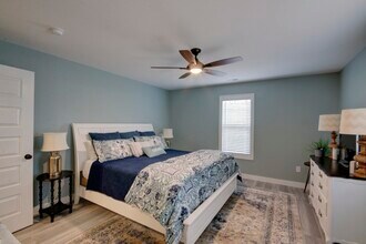 6262 Ware Neck Rd in Gloucester, VA - Building Photo - Building Photo