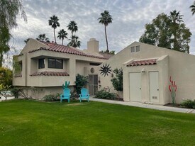 8 Mission Ct in Rancho Mirage, CA - Building Photo