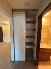 321 SE 1st Ave in Lonsdale, MN - Foto de edificio - Building Photo