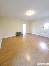 1688 Beacon St, Unit 15 in Brookline, MA - Building Photo - Building Photo