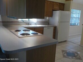 520 Avondale Rd NE in Palm Bay, FL - Building Photo - Building Photo