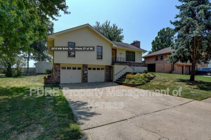 2013 NW 84th Terrace in Kansas City, MO - Building Photo