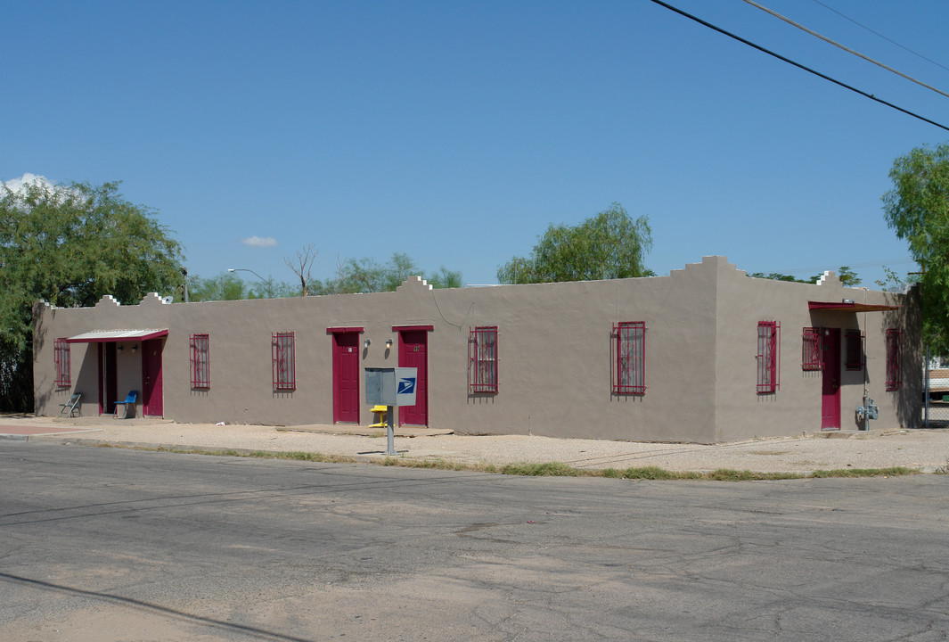 8 Mobile Homes & 5 Apartments in Tucson, AZ - Foto de edificio