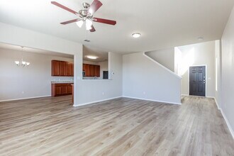 10822 Rosin Jaw Trail in San Antonio, TX - Building Photo - Building Photo