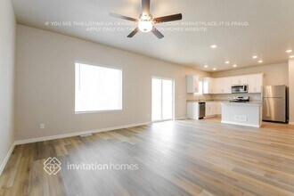 7303 Dolores Ave in Frederick, CO - Foto de edificio - Building Photo