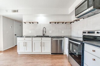 9777 Hefner Village Blvd in Oklahoma City, OK - Building Photo - Building Photo